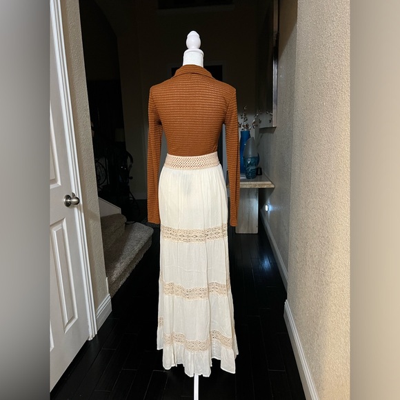 - #397 Crochet Trimmed Maxi - Picture 2 of 14